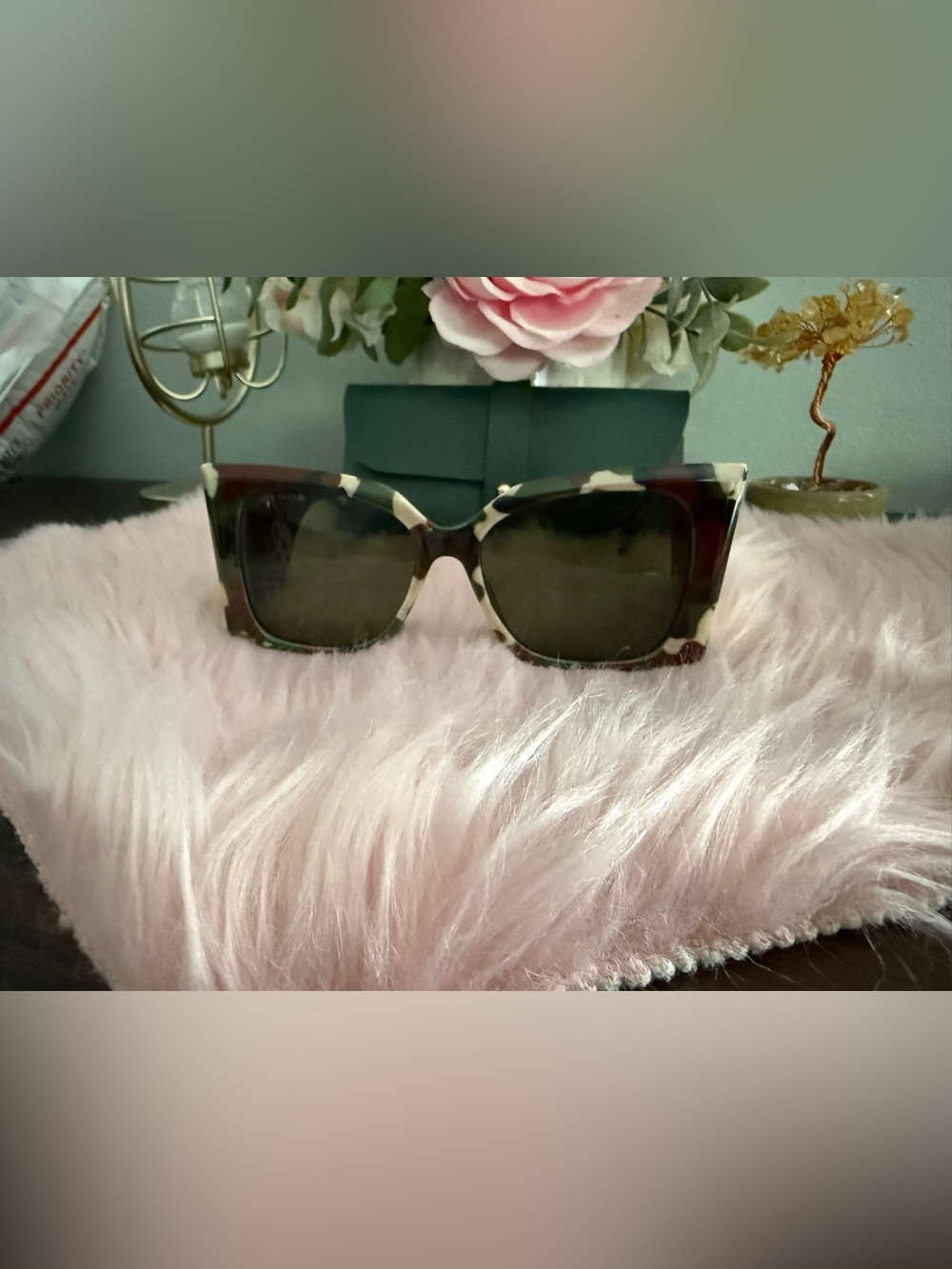 Over size Tortoiseshell Square Frame Sunglasses -